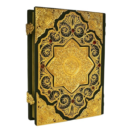 Коран с филигранью (золото), литьем и гранатами в кожаном переплете
