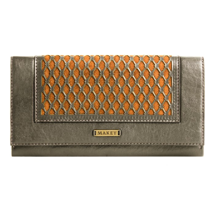 Кошелек «Монархия». Цвет коричневый 059-10-08/3*