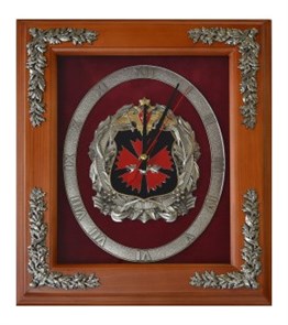 Часы в деревянной раме "Эмблема ГРУ, 29х34