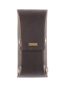 {{photo.Alt || photo.Description || 'Футляр для очков «Макей». Цвет коричневый'}}