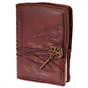 {{photo.Alt || photo.Description || 'Ежедневник А5 «Посох мудрости». Цвет бордо'}}